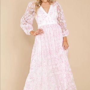 NWOT Red Dress Heavenly Sights Pink And White Floral Embroidered Maxi Dress